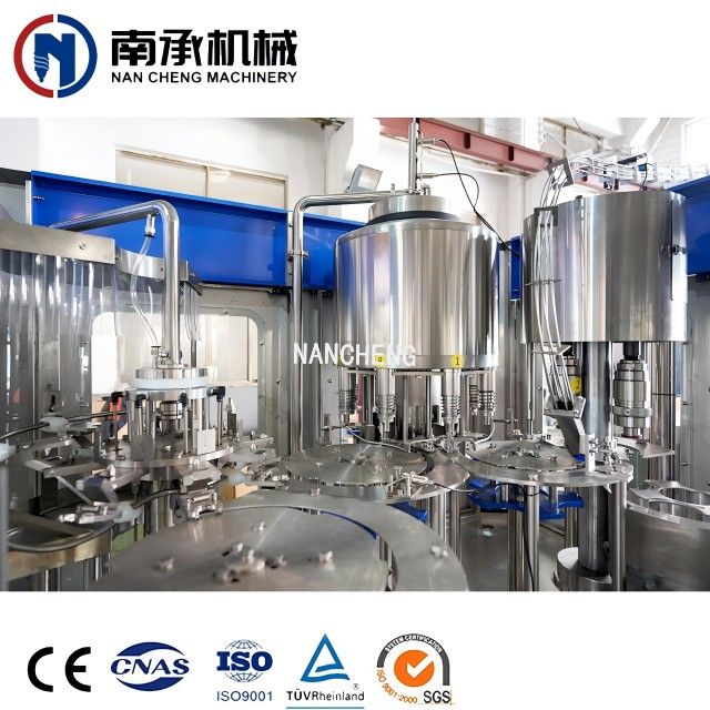 2000瓶/小時自動水裝三合一機(型號:XGF8-8-3)