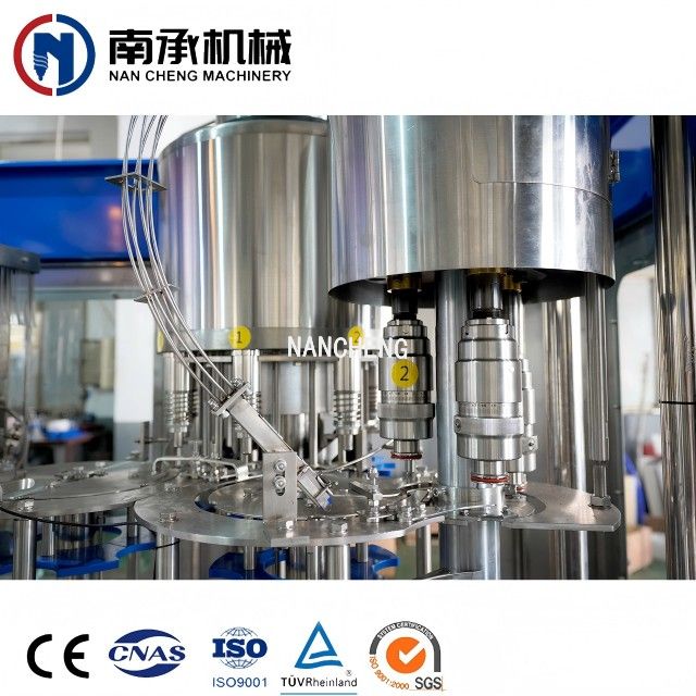 2000瓶/小時自動水裝三合一機(型號:XGF8-8-3)
